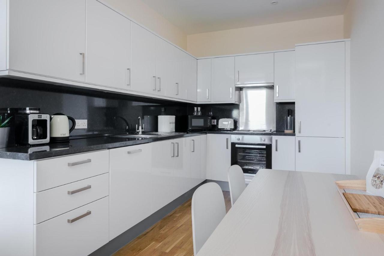 Panorama Apartments By Mesh Accommodation Short & Long Term Lets Ashford For Contractors Or Corporate Stays Exteriör bild