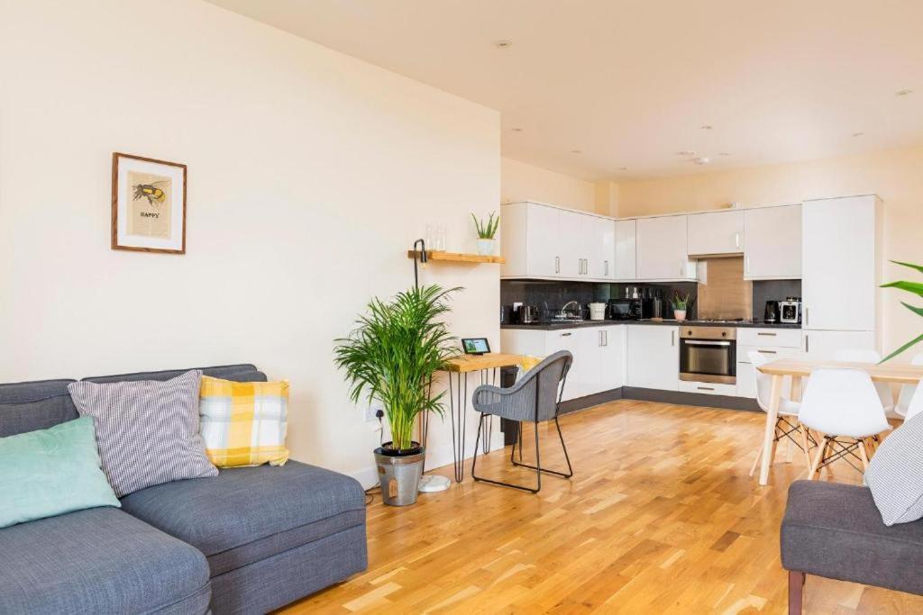Panorama Apartments By Mesh Accommodation Short & Long Term Lets Ashford For Contractors Or Corporate Stays Exteriör bild
