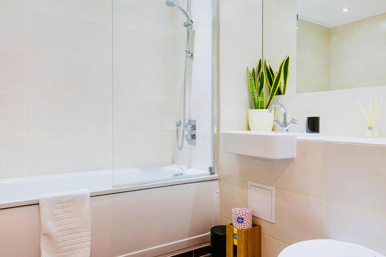 Panorama Apartments By Mesh Accommodation Short & Long Term Lets Ashford For Contractors Or Corporate Stays Exteriör bild